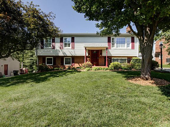 2nd image of 1826 Cranwell Dr