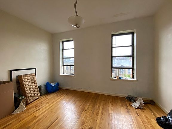 5th image of 1061 Bergen St #4L