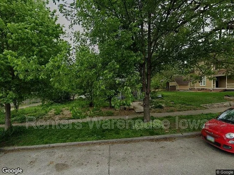 732 19th St #4 — Photo 2
