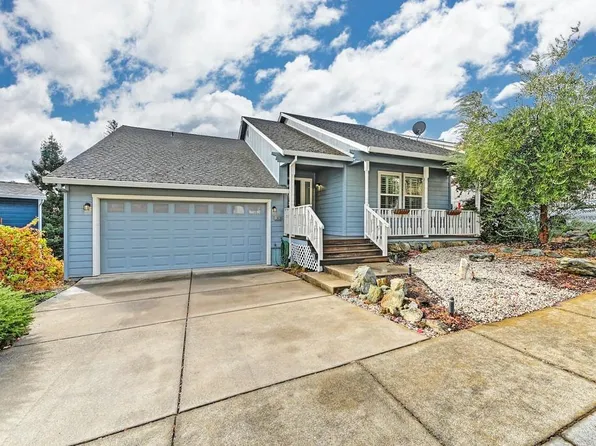 13030 Sweetbriar Ct, Auburn, CA 95603