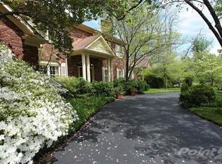 1535 Lakewood View Ct, Lexington, KY 40502