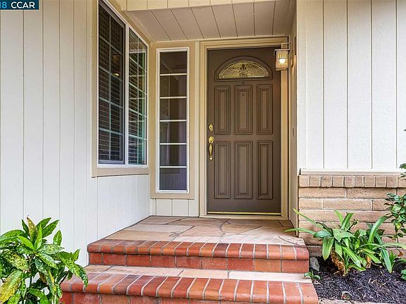 3rd image of 7624 Topaz Cir