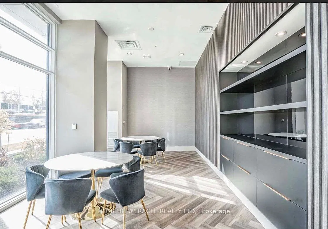 2 bed, $2,600 — Photo 2
