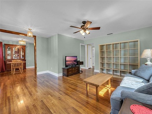 4th image of 3115 Hargill Dr
