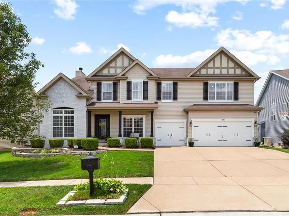 105 Carlton Point Dr, Wentzville, MO 63385