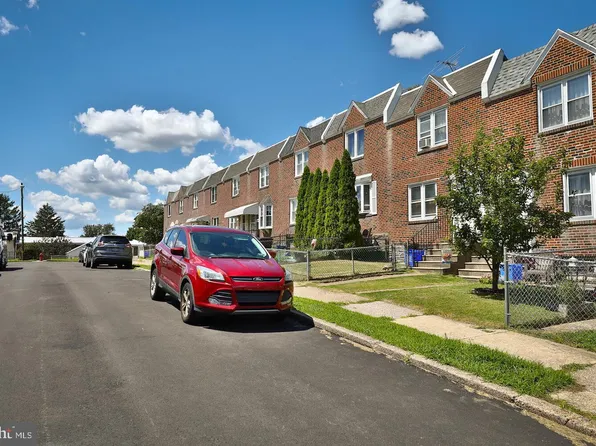 374 Fairway Ter, Philadelphia, PA 19128