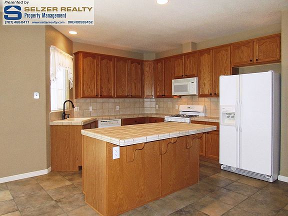 4th image of 469 Beltrami Dr