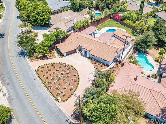 5th image of 2012 Highland Oaks Dr