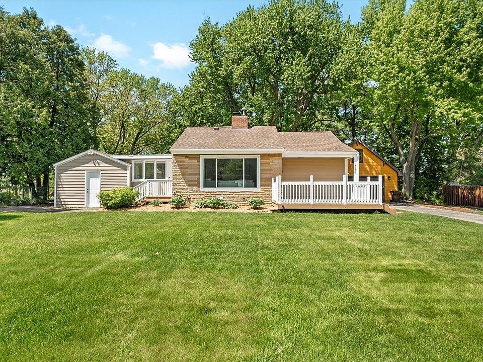 1st image of 2368 Hadley Ave N