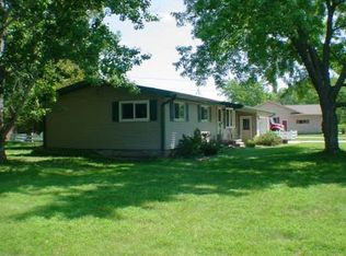 W7392 Elm Ave, Shawano, WI 54166