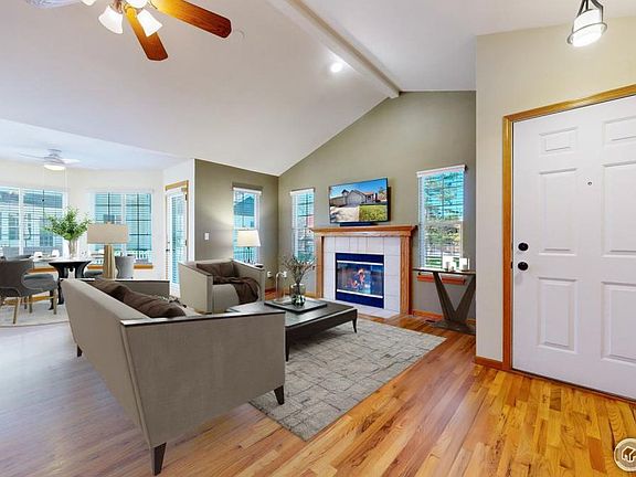 5th image of 924 Richmond Dr #2