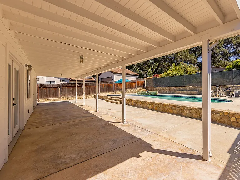 304 El Conejo Dr — Photo 19