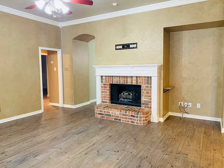 4225 Bonita Dr — Photo 5