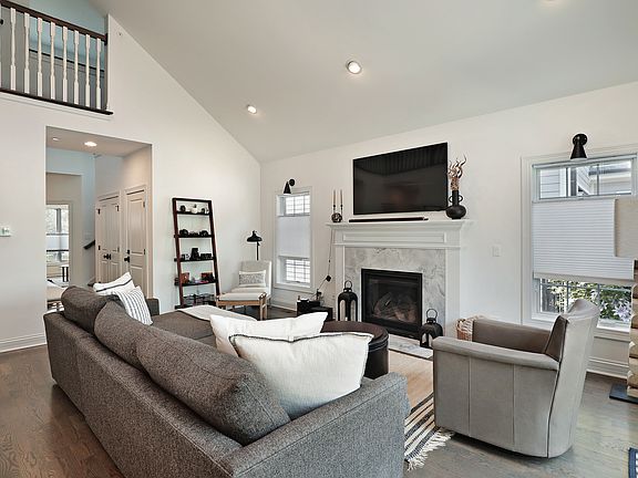 4th image of 2690 N Wildwood Ln