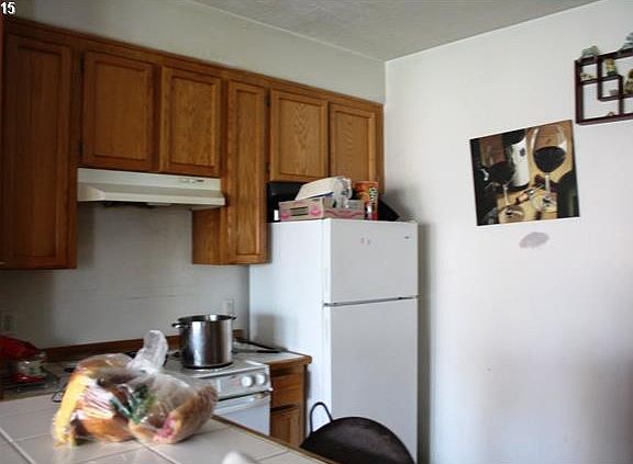 3rd image of 3100 NE 13th Pl