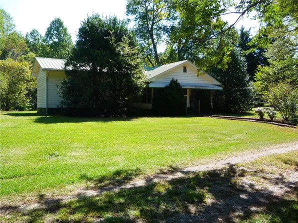 210 Boyd Moss Rd, West Union, SC 29696