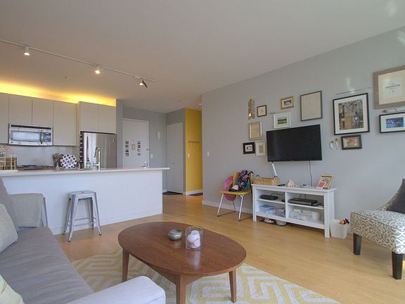 5th image of 189 Schermerhorn St APT 5P