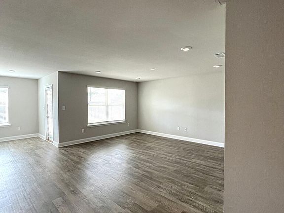 5th image of 10235 Orchid Magnolia Dr