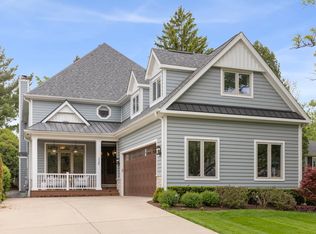 325 Park Ave, Clarendon Hills, IL 60514