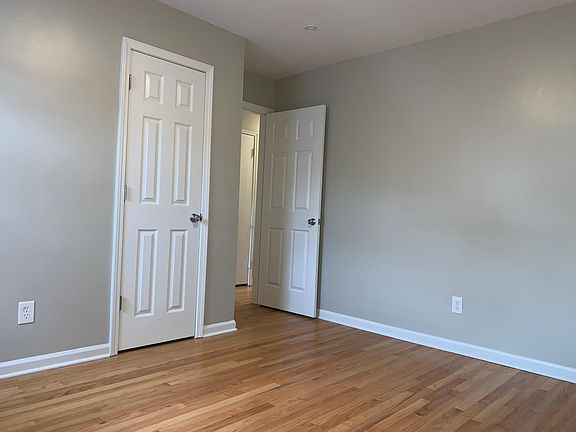 5th image of 13911 Northfield Blvd