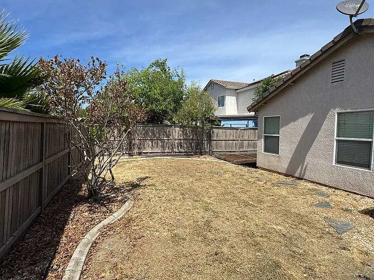 5425 Buckwood Way — Photo 15