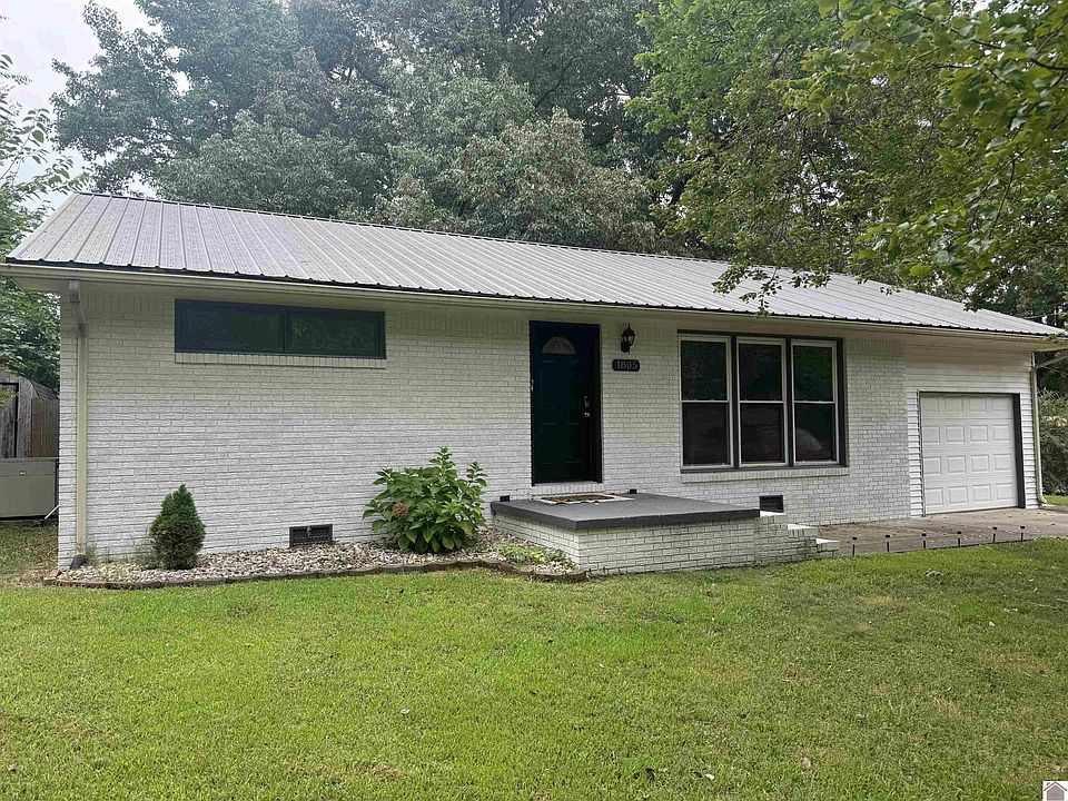 1st image of 1805 Ridgewood Dr