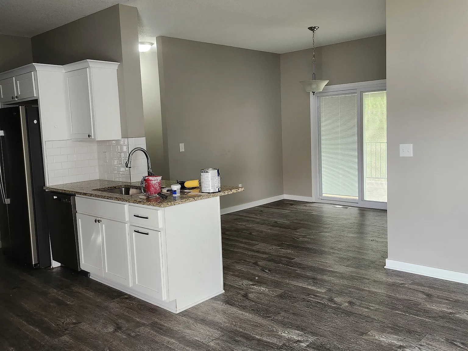 1723 N Newberry Ct — Photo 2