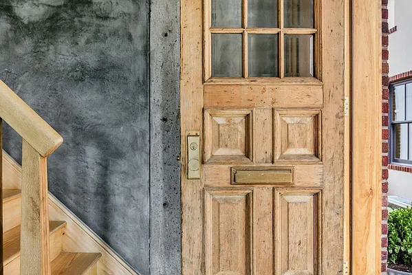 Sold by Compass | media 8