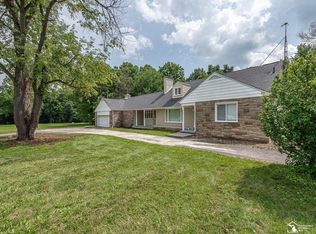 4087 Country Club Rd, Adrian, MI 49221