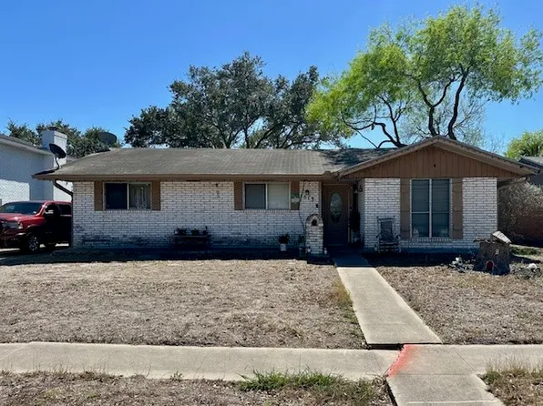 1513 E Warren Ave, Kingsville, TX 78363