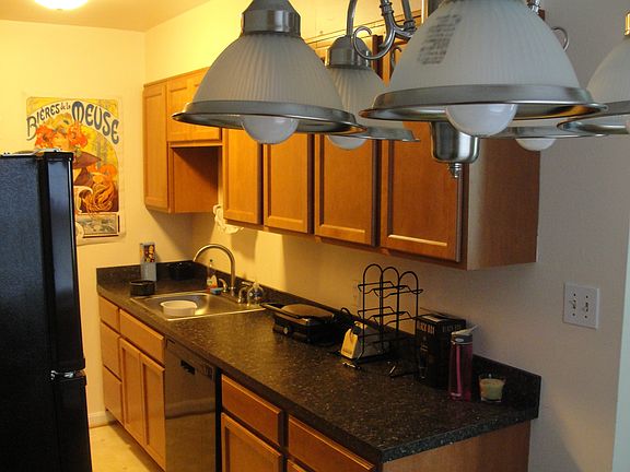 2nd image of 4803 Wellington Dr APT 02