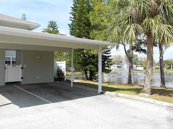 2nd image of 8350 Savannah Trace Cir APT 303