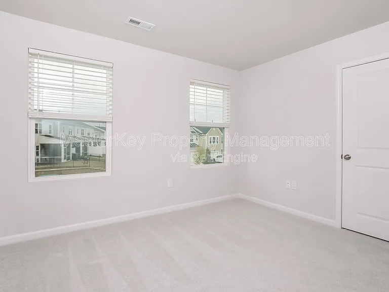 2061 Caen St — Photo 21