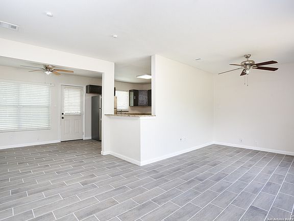 4th image of 106 MARCHMONT LN