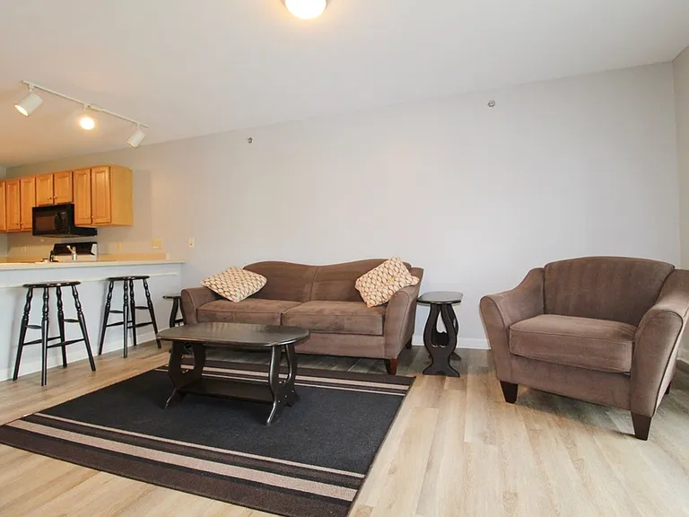 1366 Hunters Rd #K — Photo 5