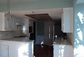 5th image of 1520 San Antone Ln