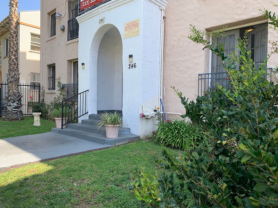 1st image of 246 1/2 S Kenmore Ave #F303