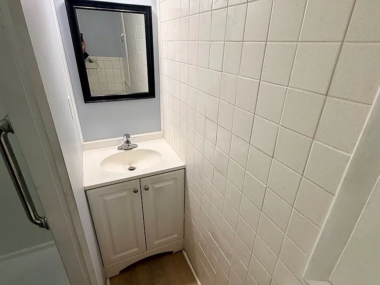 1031 S Parker Dr — Photo 10