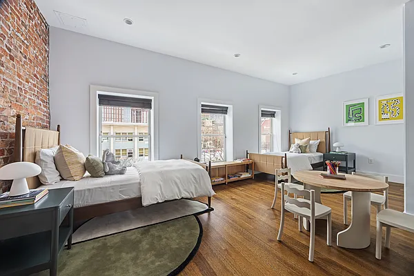 Sold by Compass | media 16