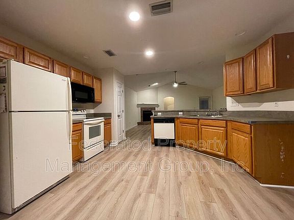 5th image of 2072 W Lymington Way