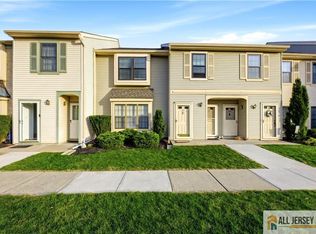 151 Wyndham Pl, Robbinsville, NJ 08691