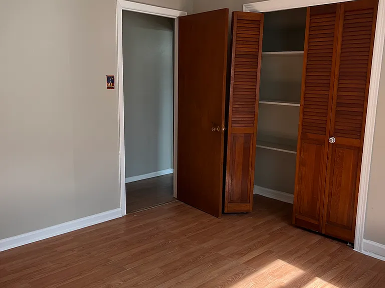 1517 Kabel Dr — Photo 5