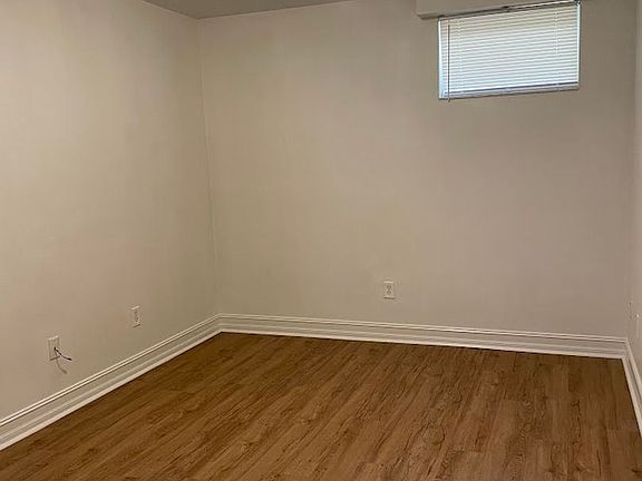 4th image of 724 SW 47th St APT 109