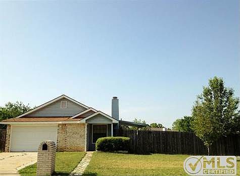 1st image of 2909 Weston Dr