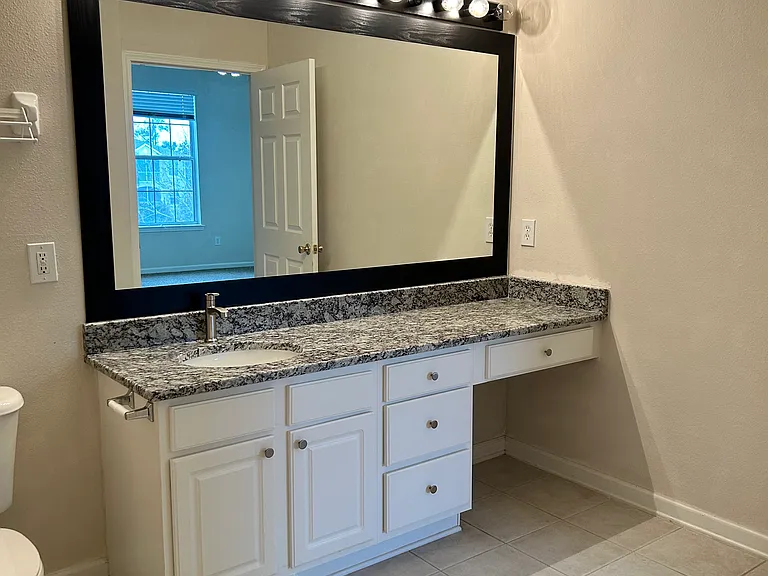 7801 Point Meadows Dr — Photo 13