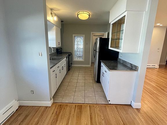 2nd image of 120 Denton Ave