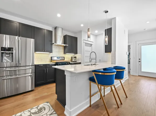 1405 Casey St #B, Austin, TX 78745