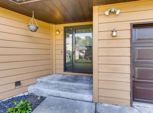 2154 Woodlynn Ave, Saint Paul, MN 55109
