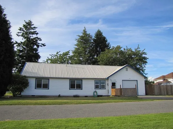 776 Georgia St, Blaine, WA 98230