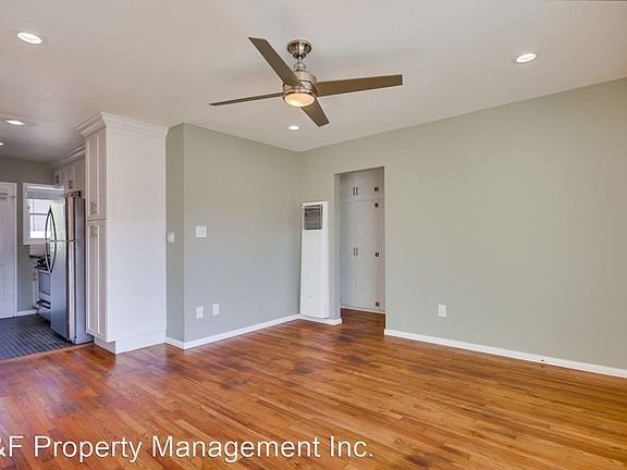 3rd image of 4408 Alabama St